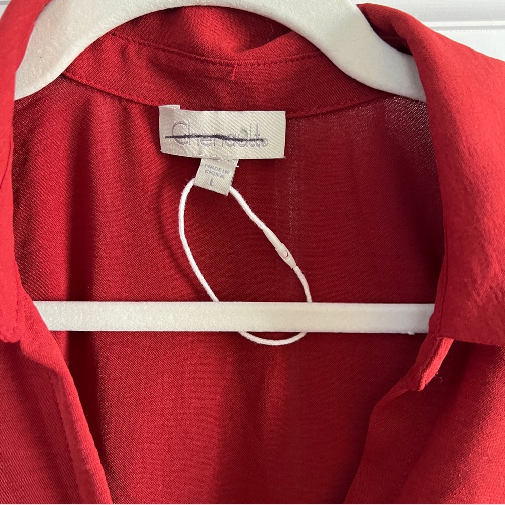 Red blouse - Picture 2 of 2